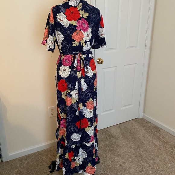 Maxi Dress - Picture 6 of 8